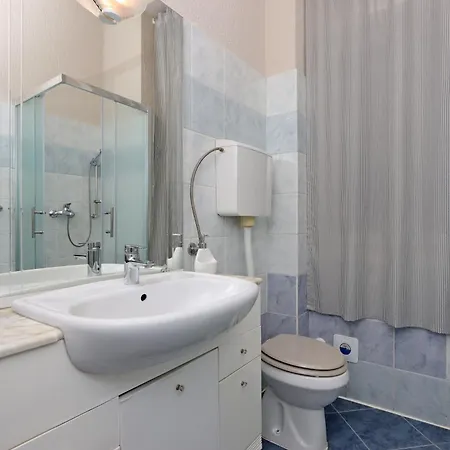 Apartment With Wifi - 23155 *